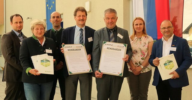 Zum Abschluss des Projektes "SI-MUR-AT" wurde von steirischen und slowenischen Vertretern ein Memorandum zur gemeinsamen Vorgangsweise unterzeichnet.