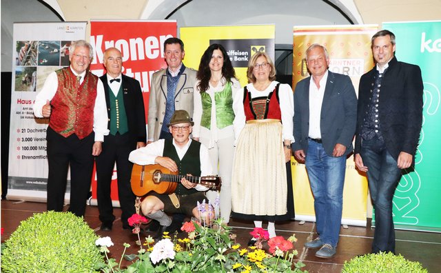 Beim Konzert: Richi Di Bernardo, Helmut Götzinger, Seppi Rukavina, Siegi Lemmerer, Dani Di Bernardo, Hedi Preissegger, Peter Neuwirth, Horst Doppler