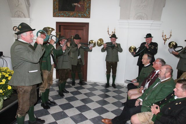 Die Jagdhornbläser Erzherzog Johann Stainz leiteten die Feier ein