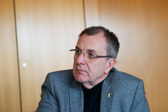 Bürgermeister Rupert Dworak beruhigt.