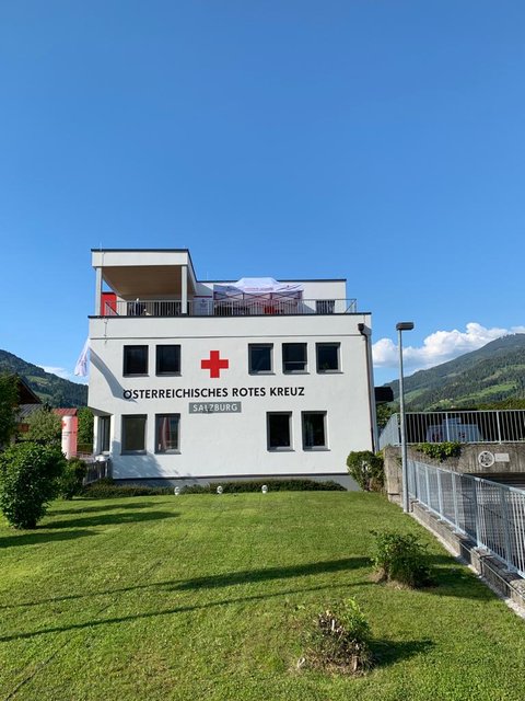 Die neue Bezirksdienststelle bietet den Mitarbeitern wesentlich mehr Platz, unter anderem durch ein zusätzliches Stockwerk.