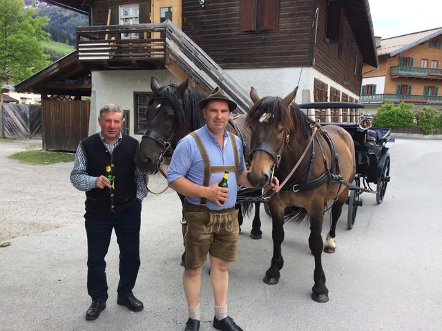 Hannes Eder und Sepp Nindl mit zwei Norikern. Auch das Norikermuseum in Niedernsill nahm amn Museumswochenende teil.