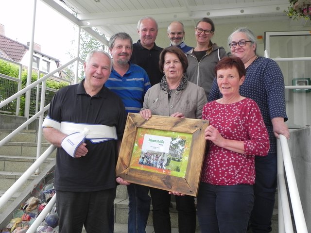 Die neuen Funktionäre der Arbeitsgruppe Almtal. Vlnr: Obmann Walter Ramsebner, Robert Mairbäurl, Franz X. Wimmer, Alois Schober, Waltraud Seyr, Renate Ziegelbäck, Irene Deinhardt