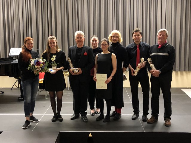 Ein erfolgreicher Abend: Katharina Brunner bestand die Abschlussprüfung mit ausgezeichnetem Erfolg.