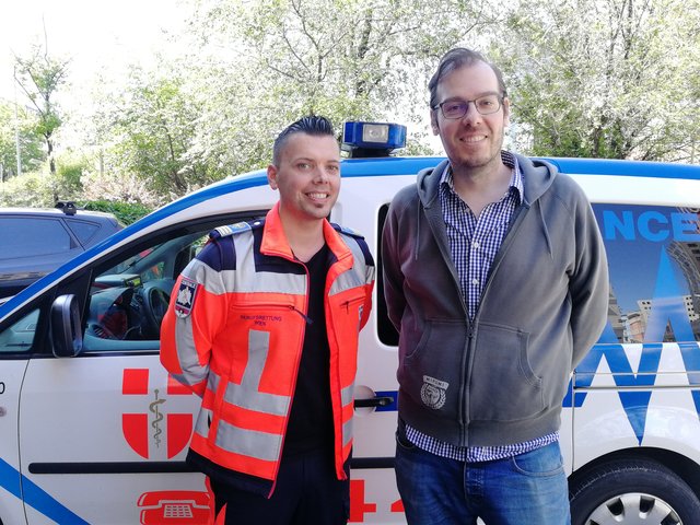 "Er ist so groß, wie ich ihn in Erinnerung habe", scherzt Kießlinger mit dem 1,95 Meter großen Janczer beim Wiedersehen.