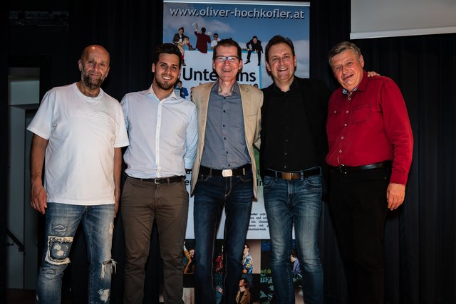 Waren vom Kabarett-Duo begeistert: Kultur-Chef Stefan Ullrich, Vizebürgermeister Alexander Ernst und Ortschef Willibald Rohrer