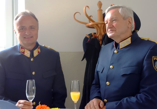 Stadtpolizeikommandant Franz Bäuchler (li.).  | Foto: Probst
