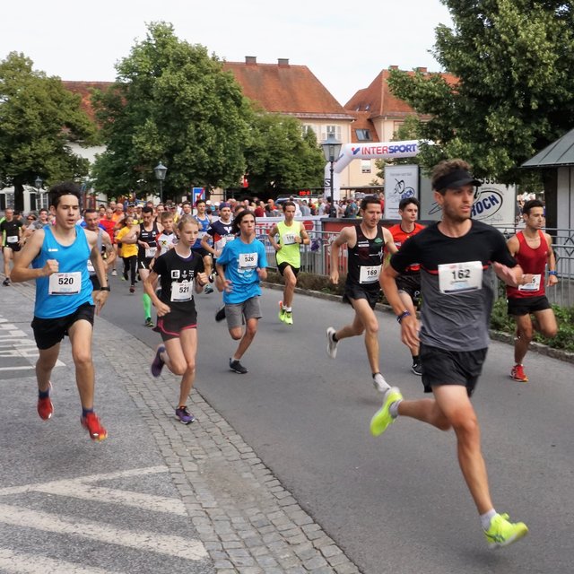 Ganz Fürstenfeld schnürt wieder die Laufschuhe: für den 7. Fürstenfelder Brunnenlauf am Samstag, 15. Juni.