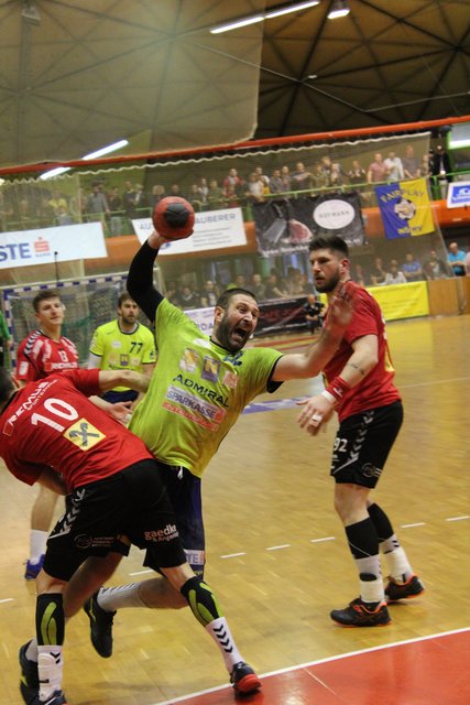 Durchgesetzt. Im Heimspiel gegen Bärnbach konnte sich Kreisläufer Goran Vuksa oft entscheidend durchsetzten
