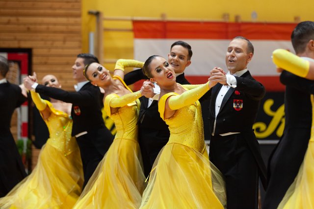 TSC Schwarz Gold - A Team mit dem Thema "Beauty and the Beast". | Foto: Regina Courtier