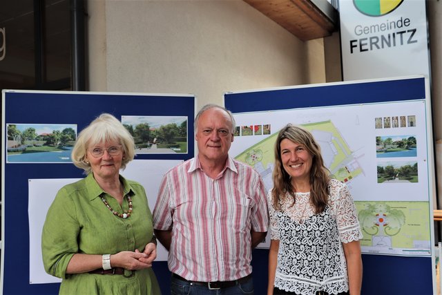 Ida Haugeneder, Karl Weinhandl und Agnes Fedl stellten das Konzept der Kirchen-Außenrenovierung in Fernitz-Mellach vor.