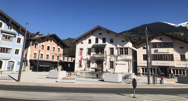 Seitens der Stadtgemeinde Mittersill (im Bild der Stadtplatz) hat man (ebenfalls) einen Rechtsanwalt eingeschaltet. | Foto: Christa Nothdurfter / Archiv