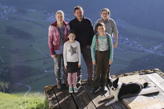 Familie Falkner lebt in Farst. | Foto: © ServusTV / Südkino