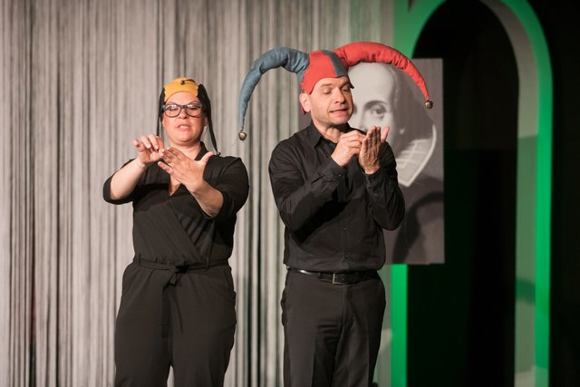 Nina Hartmann und Alexander Kuchinka spielen Shakespeare | Foto: Arnold Pöschl