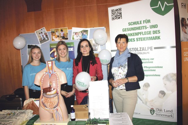 Die Schule für Gesundheits- und Krankenpflege des LKH Stolzalpe war mit einem eigenen Stand bei der "Langen Nacht der Pflege" vertreten.