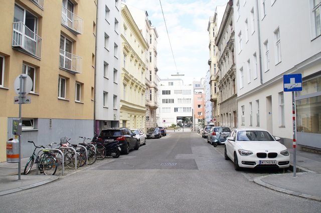 Schulstraße: In der Gilgegasse gilt ab September ein Fahrverbot vor Schulbeginn. | Foto: Brandl