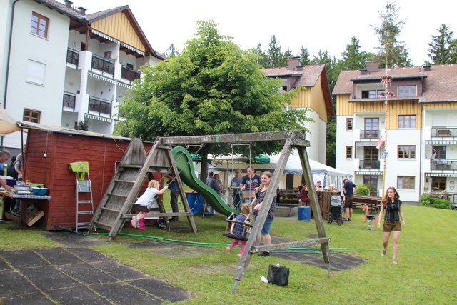 20 Jahre Wohnhof 3 am Poschenhof/Vöcklabruck: "Am POSCHENHOF" wurde