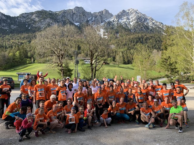 Die Teilnehmer des 6k-Laufs am Hintersteiner See. | Foto: Wilder Kaiser