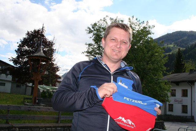 Andreas Winkler aus Rauris mit "Fetzerln" - sie können auch ganz individuell gestaltet werden.