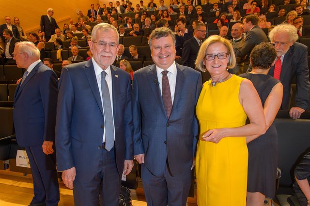 Österreichs Bundespräsident, Alexander Van der Bellen; Präsident IST Austria, Tom Henzinger; Niederösterreichs Landeshauptfrau, Johanna Mikl-Leitner | Foto: Andreas Tischler
