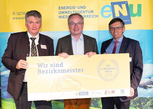 Bgm. Josef Schrammel, LH-Stellvertreter Stephan Pernkopf, Labg. Ing. Franz Rennhofer.