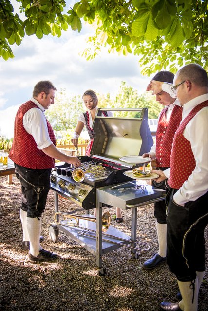Moosbach veranstaltet zum zweiten Mal das "Burning Huz Festival". 