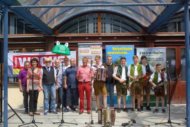 Die Liederpräsentation im Rahmen des ersten Senioren Schlager Song Contests im Brauhaus Puntigam war sehr gut besucht. | Foto: KK