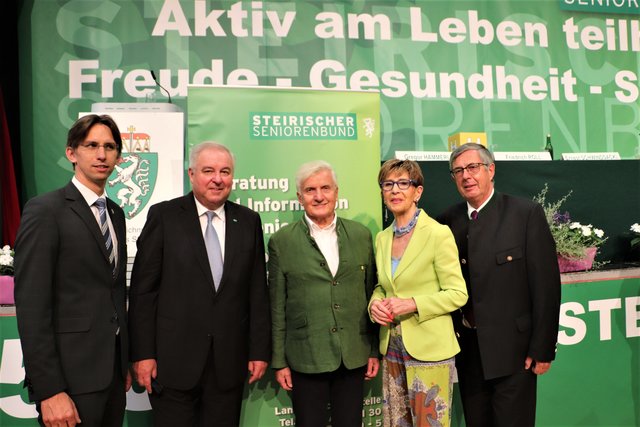 Bezirksparteiobmann Leibnitz Joachim Schnabel, LH Hermann Schützenhöfer, Gregor Hammerl, Ingrid Korosec und Bezirksgruppenobmann Leibnitz Manfred Haider. | Foto: Edith Ertl