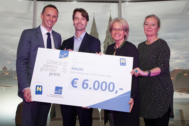 v.l.n.r.: Jochen Danninger (ecoplus), Wolfgang Berger (Aviloo), Wirtschaftslandesrätin Petra Bohuslav, Petra Patzelt (riz up) | Foto: Lichtbild-Sinawehl