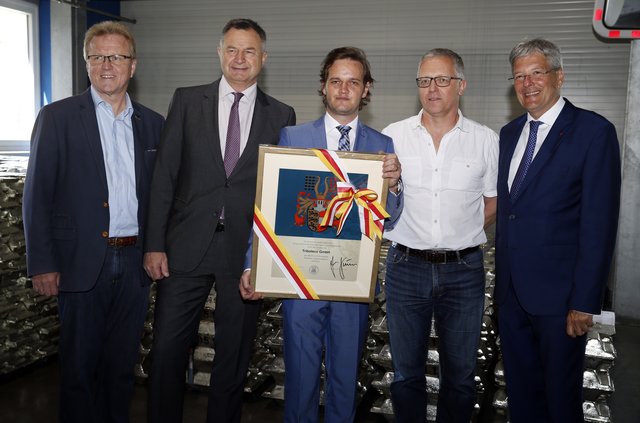 Landeswappen für Tribotecc: Reinhard Antolitsch, Rainer Schmidtmayer, Christoph Herzeg, Andreas Legner und Peter Kaiser | Foto: LPD Kärnten/Höher