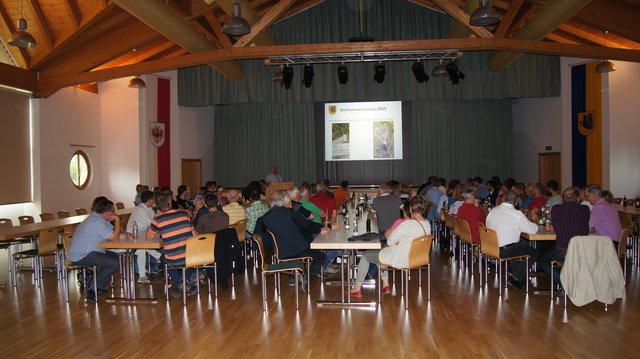 Auf der Tagesordnung standen die Punkte Glasfasernetzausbau im Dorf sowie erledigte und zukünftige Vorhaben.  | Foto: privat
