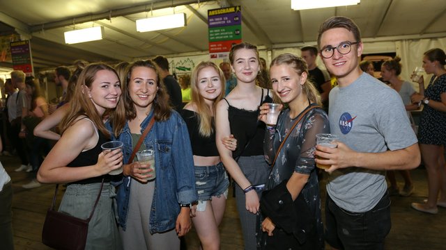 Lena, Carina, Lara, Annabell, Magda und Fabian aus Schörfling