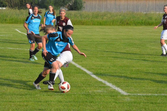 Jasmin Pelzmann rackerte ordentlich, ein Treffer blieb ihr aber verwehrt.