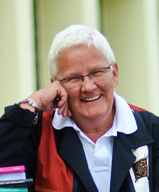Andrea Schwarz, Industriekauffrau, Sozialpädagogin, pastorale Mitarbeiterin im Bistum Osnabrück, Autorin ist im Bildungshaus St. Michael zu Gast.