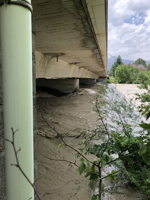 Hochwasser – Inn bei der Grenobler Brücke
12.6./12:00 | Foto: skn