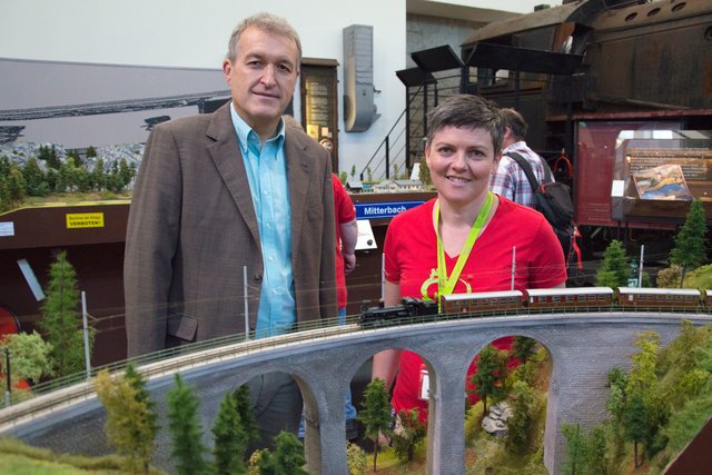 Bgm Karl Rudischer und Museumsleiterin Kerstin Ogris freuten sich über die zahlreichen Besucher. | Foto: SÜDBAHN Museum/Baumann