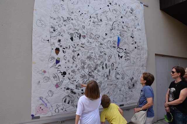 Kinder können bei der "sommer:KIK" – Workshopreihe ihrer Kreativität freien Lauf lassen.
