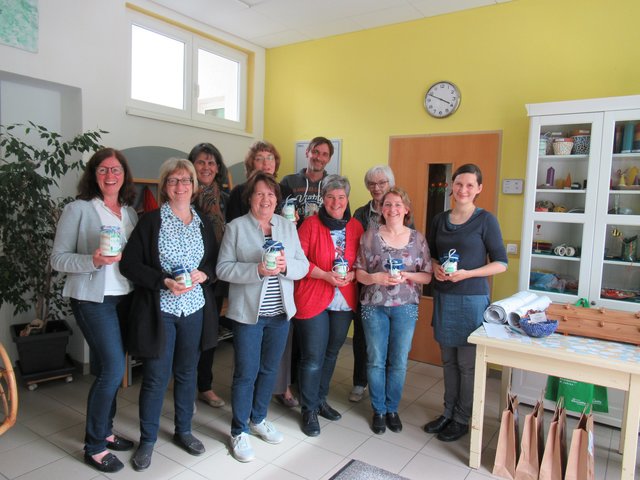 Michaela Eppenschwandtner, Gabriele Schwarzmann, Andreas Frixeder, Maria Hager Pauline Räuschenböck, Anna Freunberger, Lebenshilfe-Präsidentin Helga Scheidl, Aloisia Speer, Simone Schafleitner und Elisabeth Reisinger (v.l.) | Foto: Lebenshilfe Oberösterreich