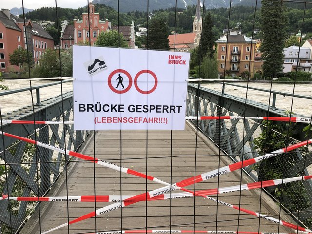 Viele Brücken sind in Innsbruck gesperrt, 17:30 | Foto: skn