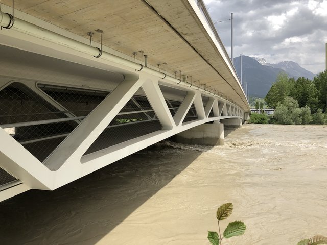 Hochwasser – Inn bei der Grenobler Brücke
12.6./12:00 | Foto: skn
