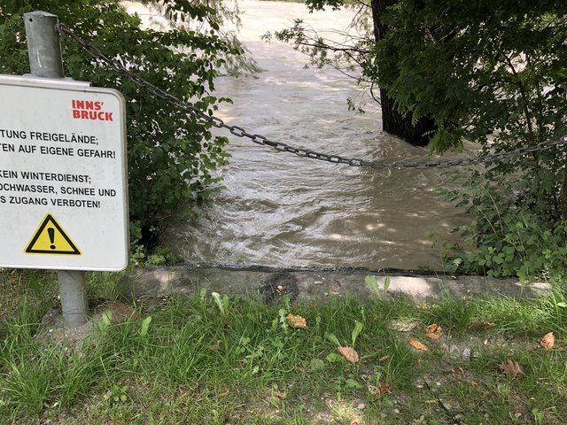 Hochwasser – Inn bei der Grenobler Brücke
12.6./12:00 | Foto: skn