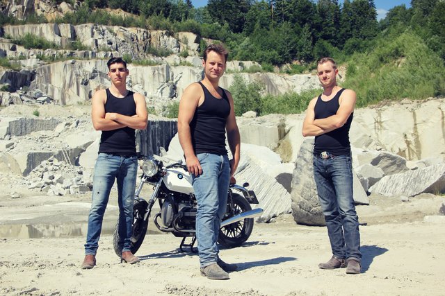 Seit acht Jahren haben sich die drei dem Rock'n'Roll verschrieben.