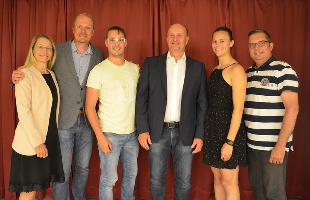 Birgit und Markus Leinfellner, Manuel Feier, Gerald Planner, Sophie Schilcher und Alfred Steirer | Foto: KK