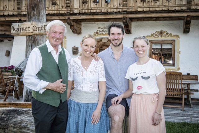 Balthasar und Maria Hauser mit Felix und Miriam Neureuther.
