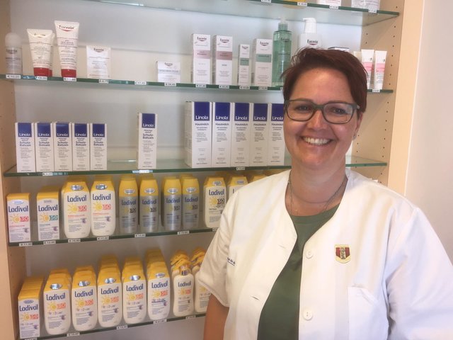 Doris Eiböck leitet die Apotheke in Haslach.