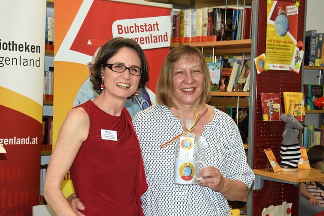  Ursula Tichy, Ingrid Hochwarter vom Landesverband Bibliotheken Burgenland,  die das Projekt 2014 initiiert haben.  | Foto: ©BibliothekenBurgenland