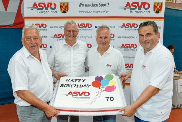 ASVÖ-Vorstand Josef Supper, Eisenstadts Bürgermeister Thomas Steiner, ASVÖ-Präsident Robert Zsifkovits, ASVÖ-Vorstand Peter Nuschy