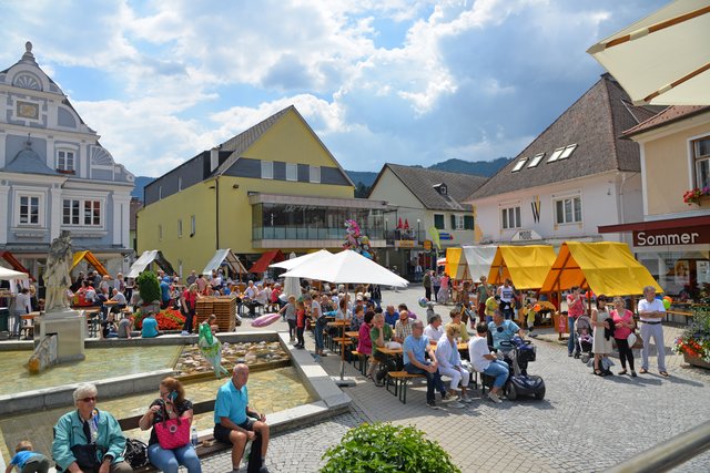 Beim Waldheimatmarkt werden zahlreiche Attraktionen geboten.
