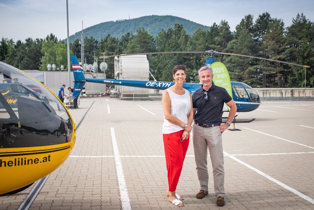 Flogen mit dem Helikopter: H. Heinisser und Chr. Kovac  | Foto: René Walter