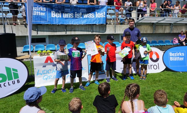 Die glücklichen Gewinner der 1. Schulstufe | Foto: ASVÖ Tirol